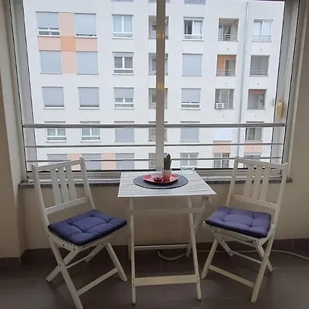Апартаменти Flexible Selfcheckins 35 - - Garage - Loggia - New Загреб