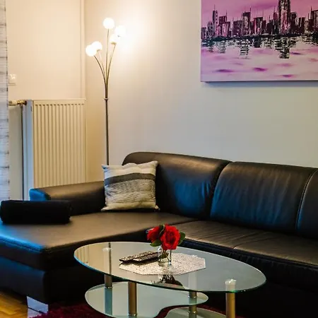 Flexible Selfcheckins 35 - - Garage - Loggia - New * Загреб